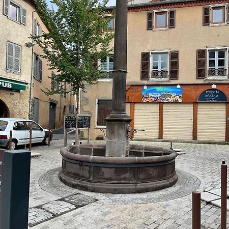 Ambert Centreville La Studette Tout Confort 外观 照片