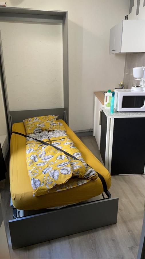 Ambert Centreville La Studette Tout Confort 外观 照片